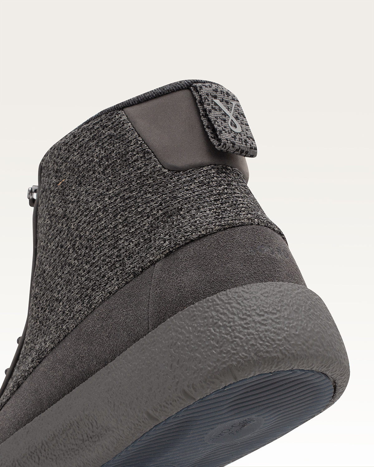APEX_Carbon Grey_EX-M-CRG3-05