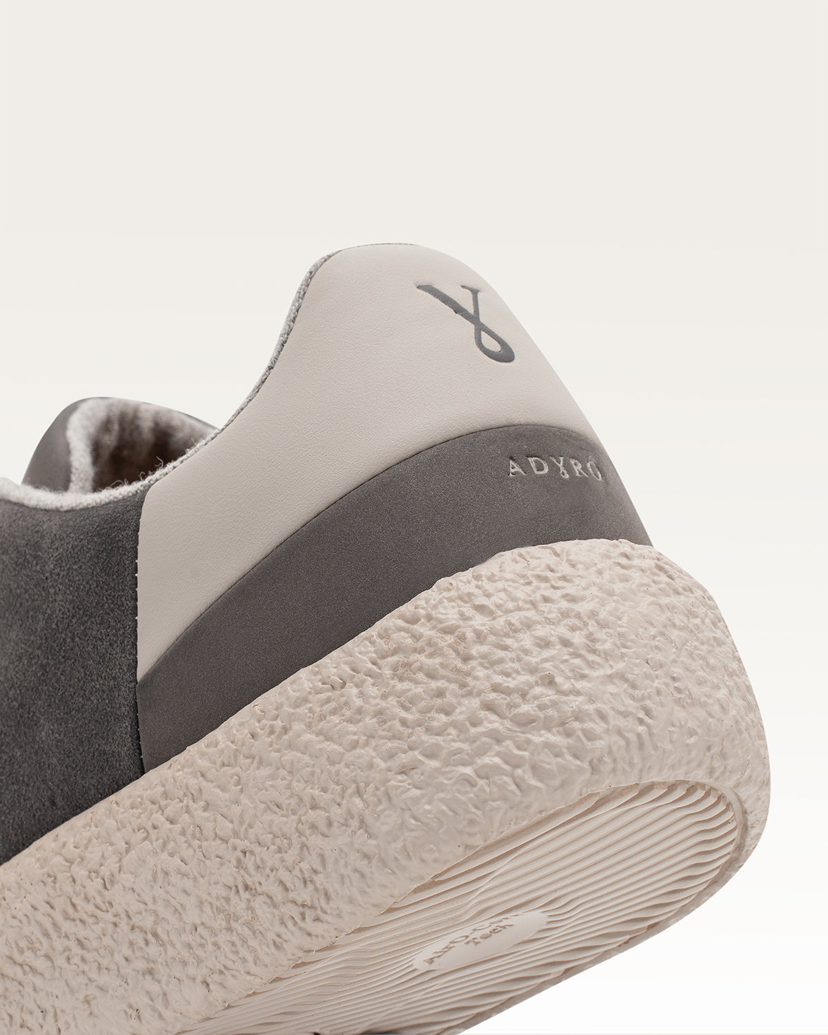 PRIMO_Carbon Grey_PR-M-CRG3-05